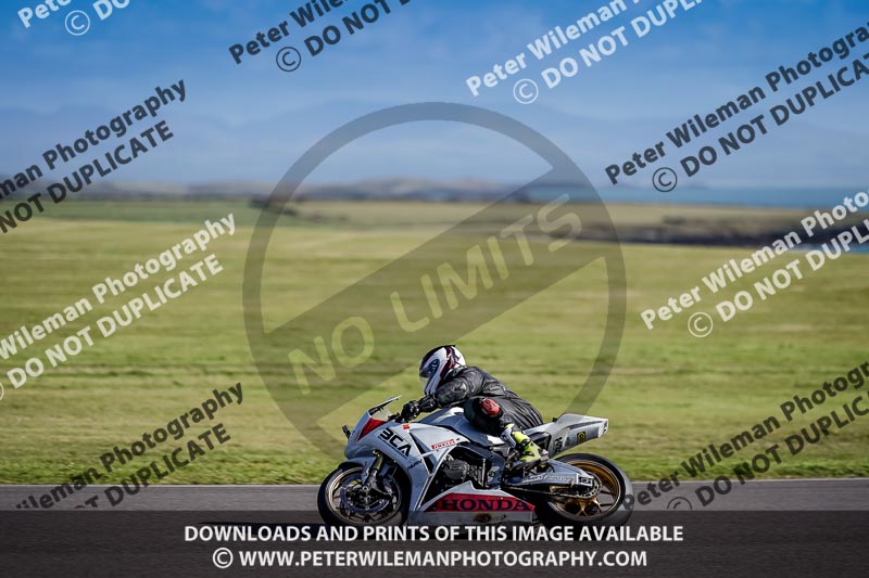 anglesey no limits trackday;anglesey photographs;anglesey trackday photographs;enduro digital images;event digital images;eventdigitalimages;no limits trackdays;peter wileman photography;racing digital images;trac mon;trackday digital images;trackday photos;ty croes